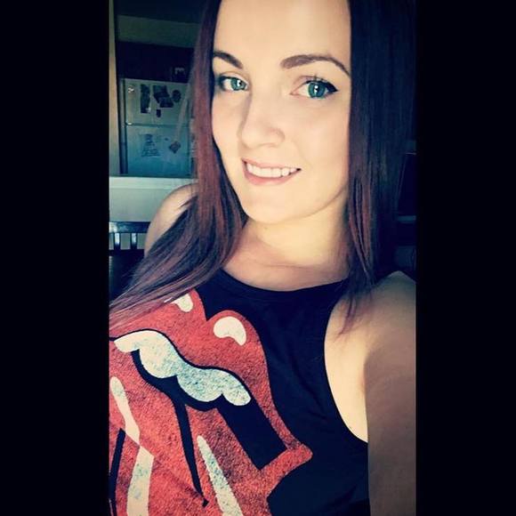 Meet your Posher, Nicholle - Picture 1 of 1